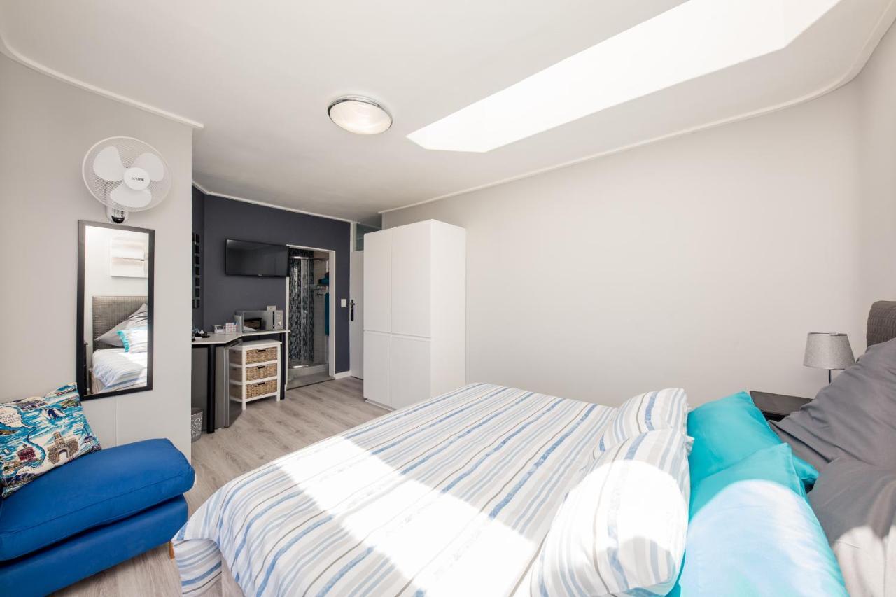 Big Blue Accommodation 布鲁堡史特兰 外观 照片