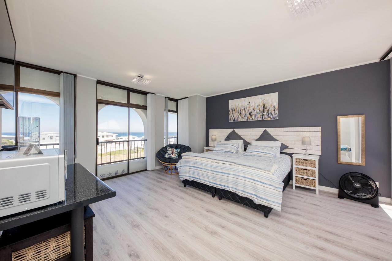 Big Blue Accommodation 布鲁堡史特兰 外观 照片